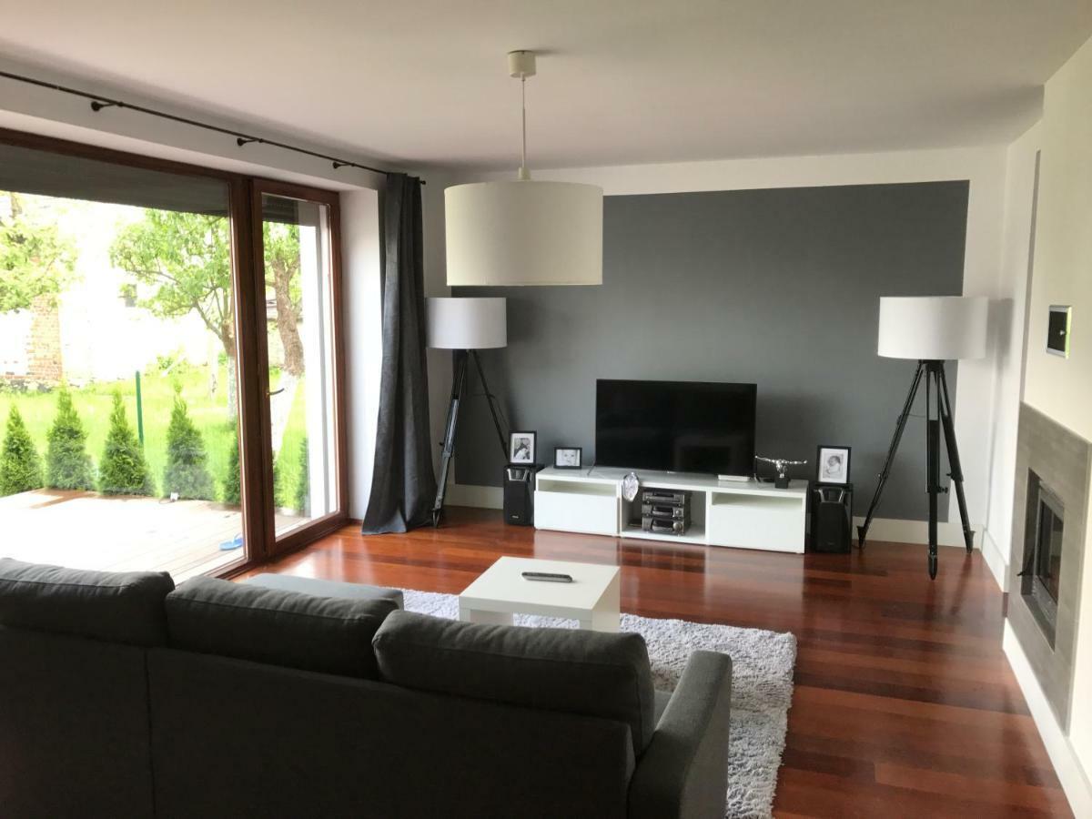Amelia Villa Antoniow Exteriör bild