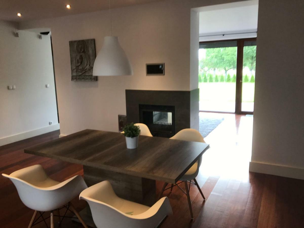 Amelia Villa Antoniow Exteriör bild